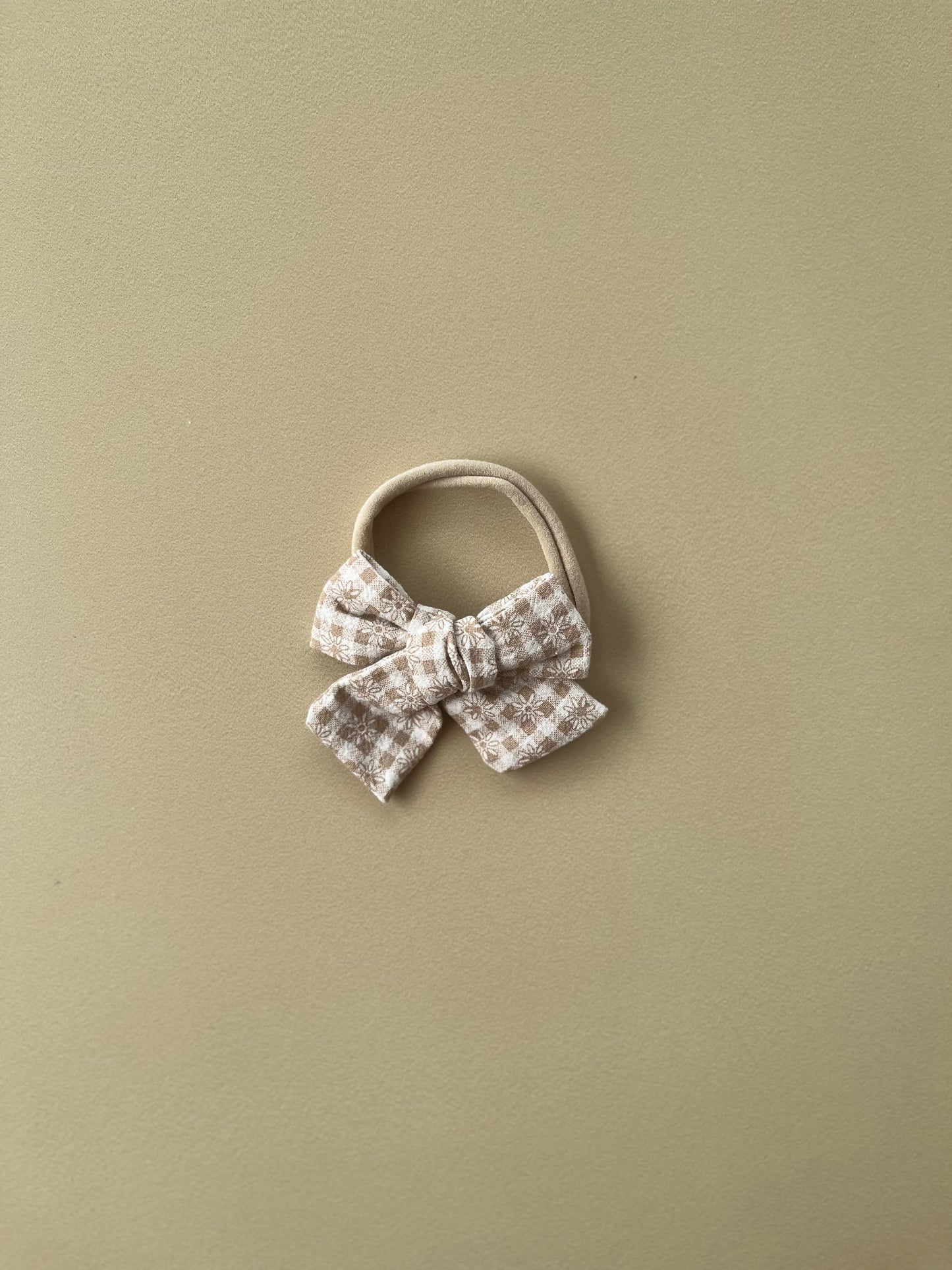 Knot bow