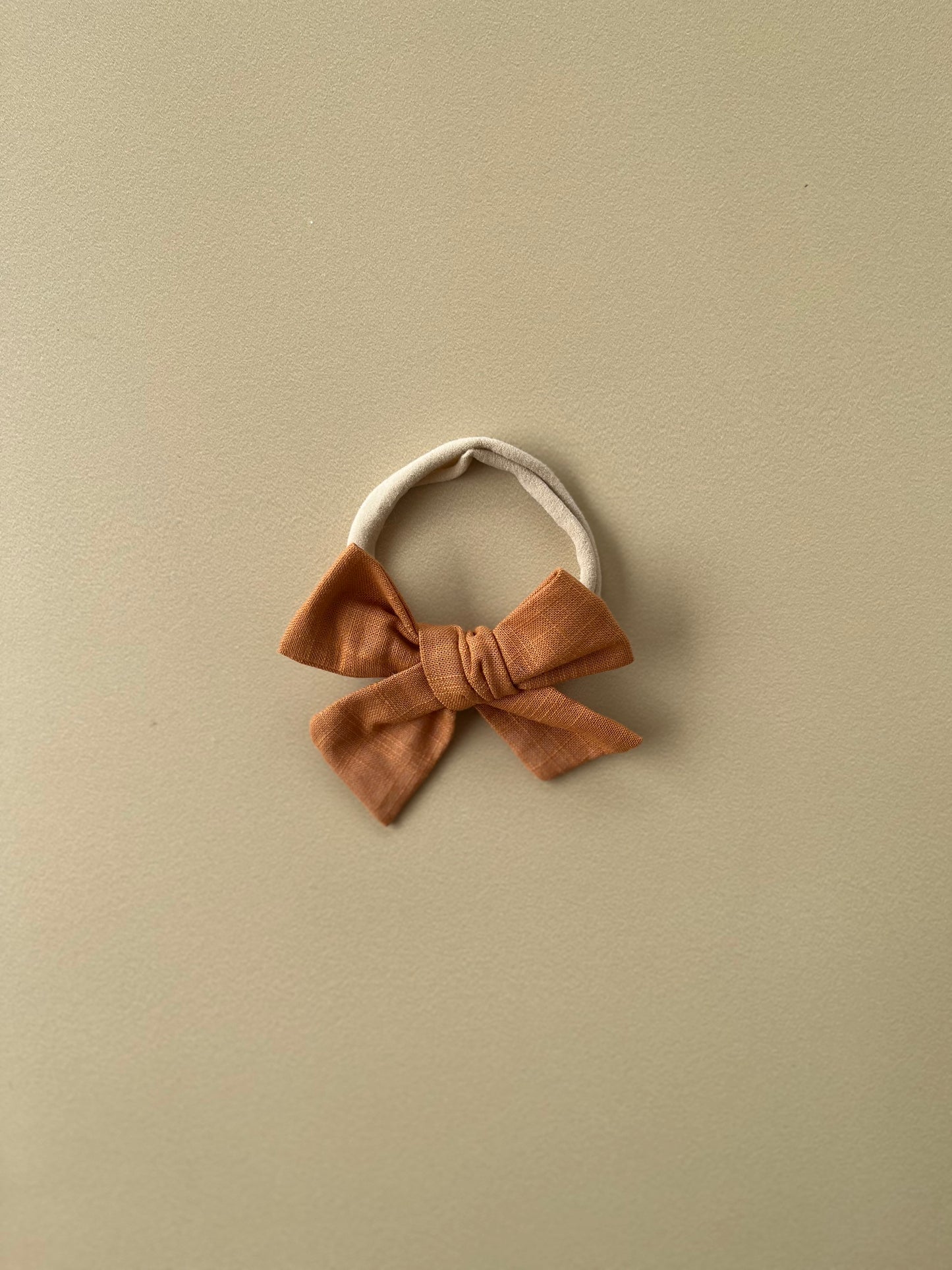 Knot bow