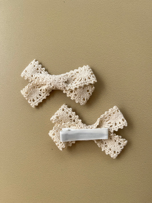 Butterfly hair clip set