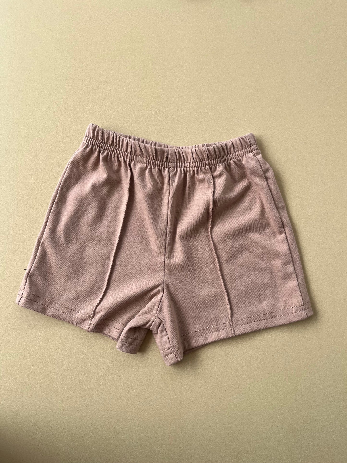 Detail tee and short
