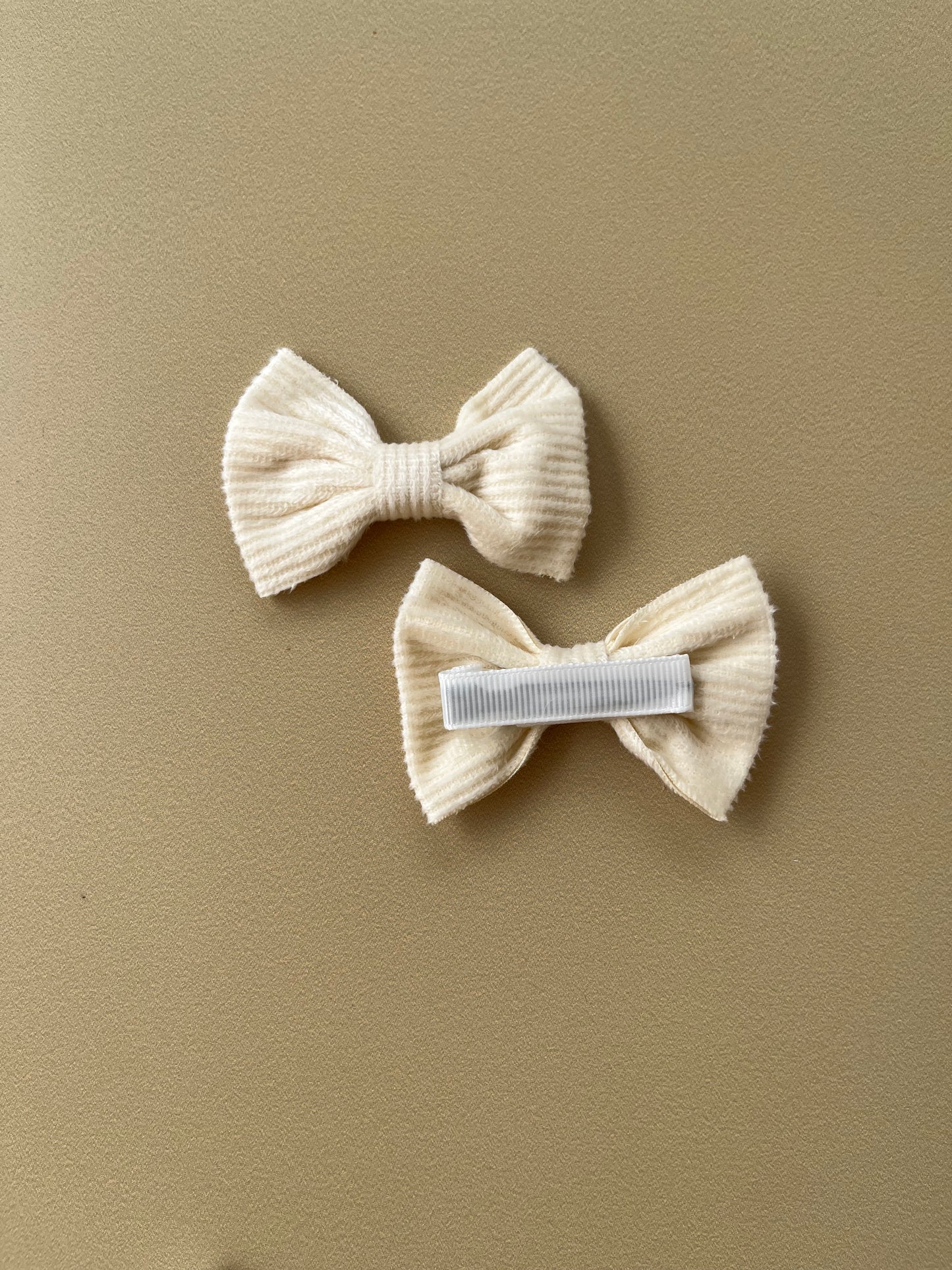 Butterfly hair clip set