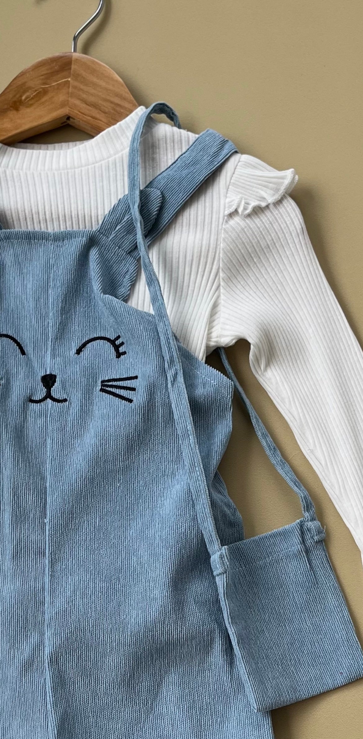 Kitty dungaree set