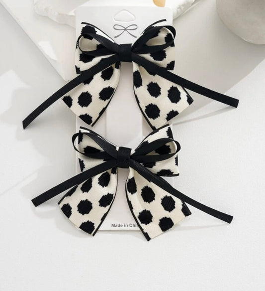 2PCS Butterfly Shaped Kids Hair Clip BLACK & WHITE