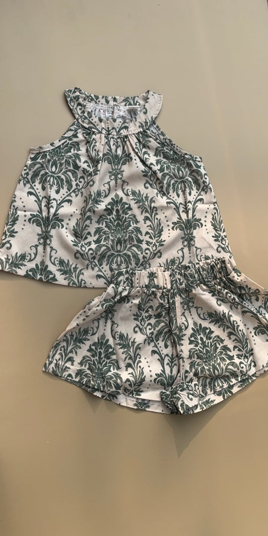 Young Girl Woven Print Halter Top and Casual Shorts 2 pcs (4years)
